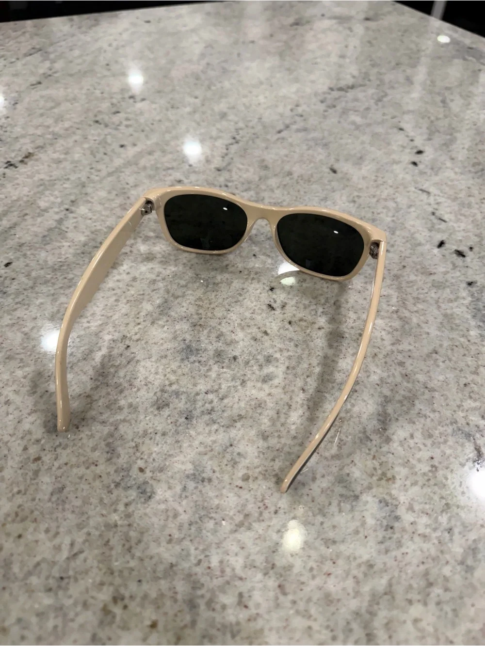 RAY-BAN 0RB2132 NEW WAYFARER